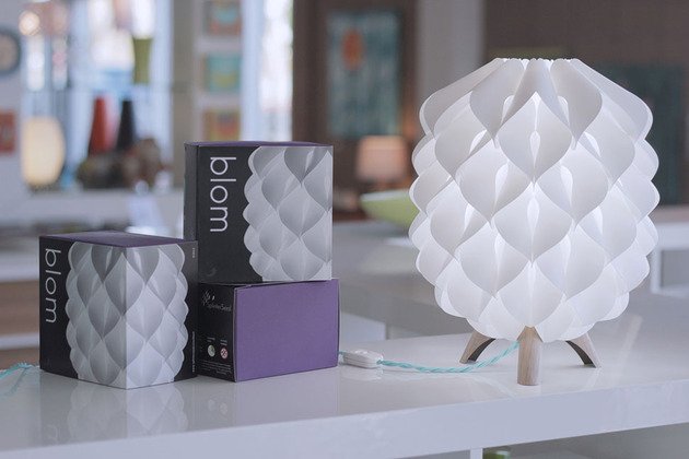 Detalhe das pétalas do abajur Blom