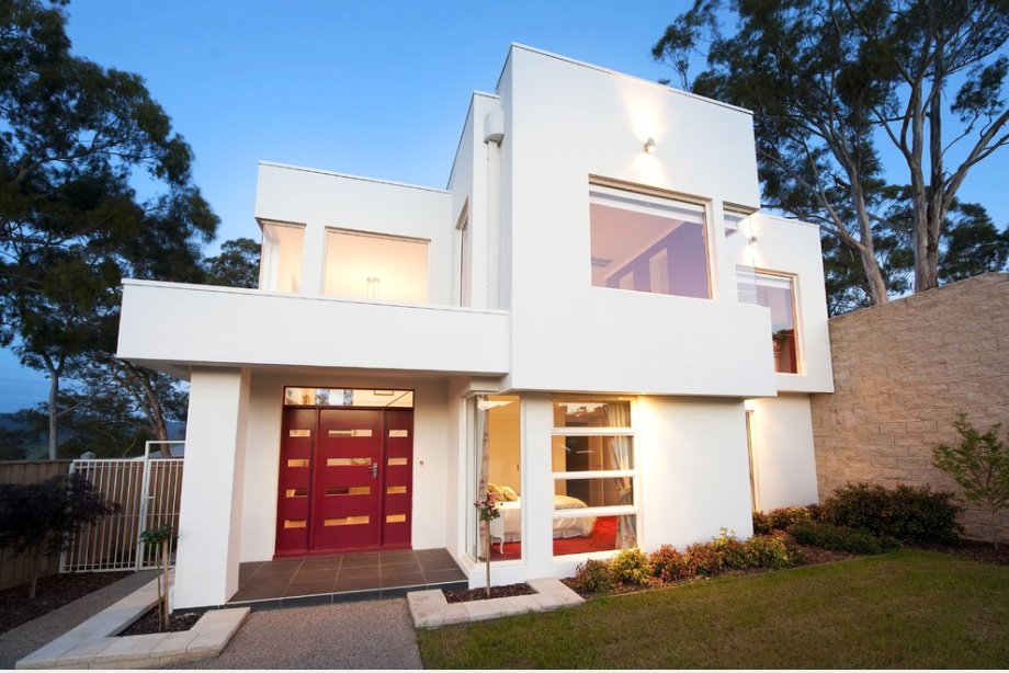 Construção moderna de traços limpos e minimalistas