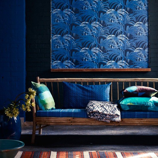 Ambiente azul com clima tropical