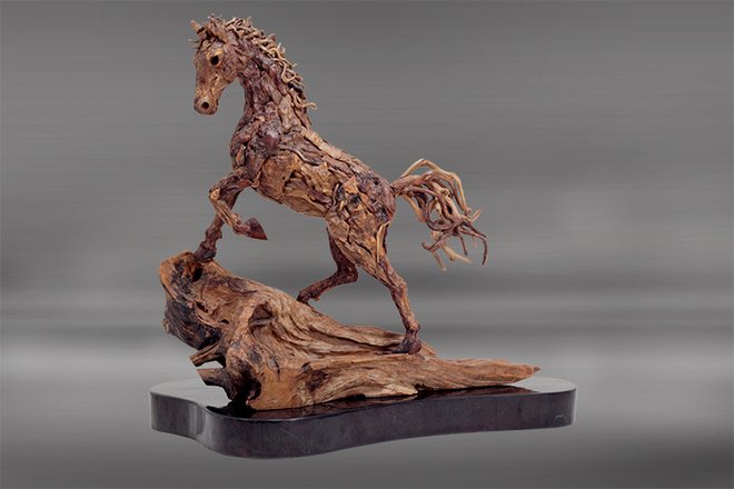 Escultura de cavalo de James Doran-Webb