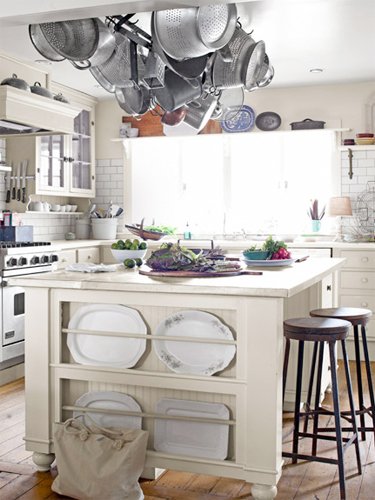 Cozinha off-white com ilha