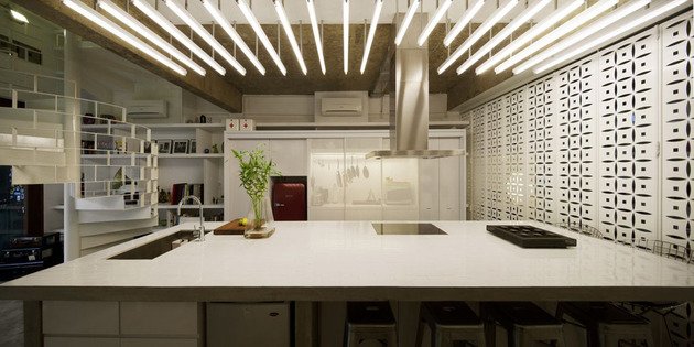 Cozinha contemporânea do loft