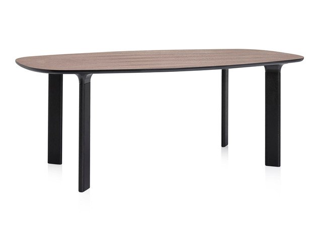 Pernas inclinadas da mesa
