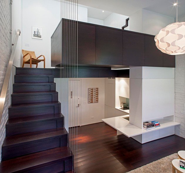 O micro loft visto de baixo, pela escada