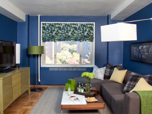Sala pequena toda em azul