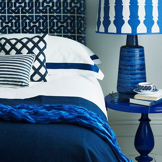 Quarto moderno azul e branco