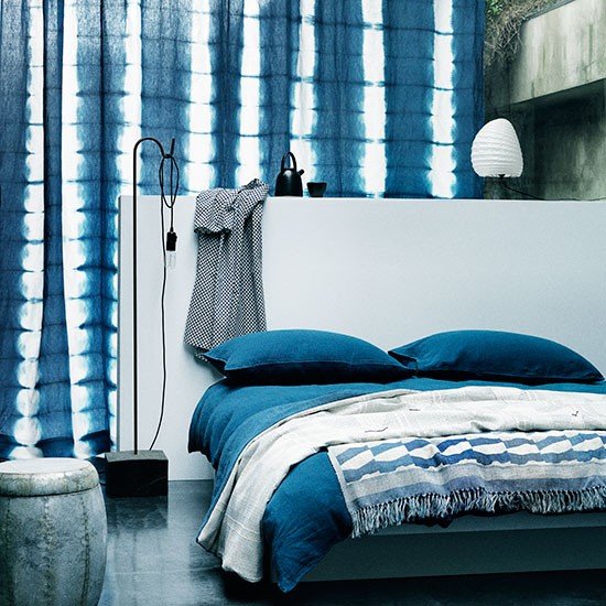 Quarto moderno todo em azul