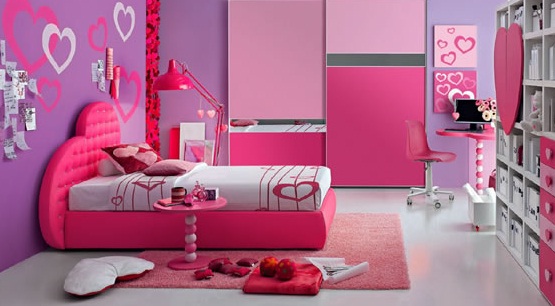 Quarto todo rosa