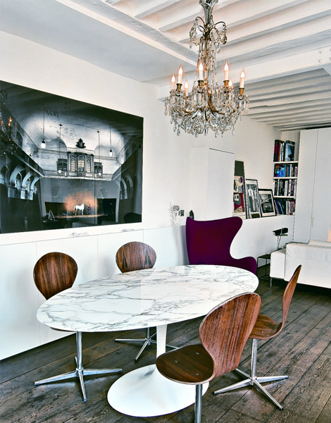 Mesa Saarinen oval