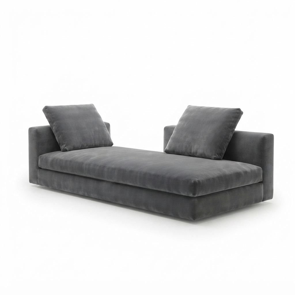 Chaise Mitra em veludo cinza-chumbo, com braços iguais nas duas pontas e base baixa, vista de três quartos, fundo branco.