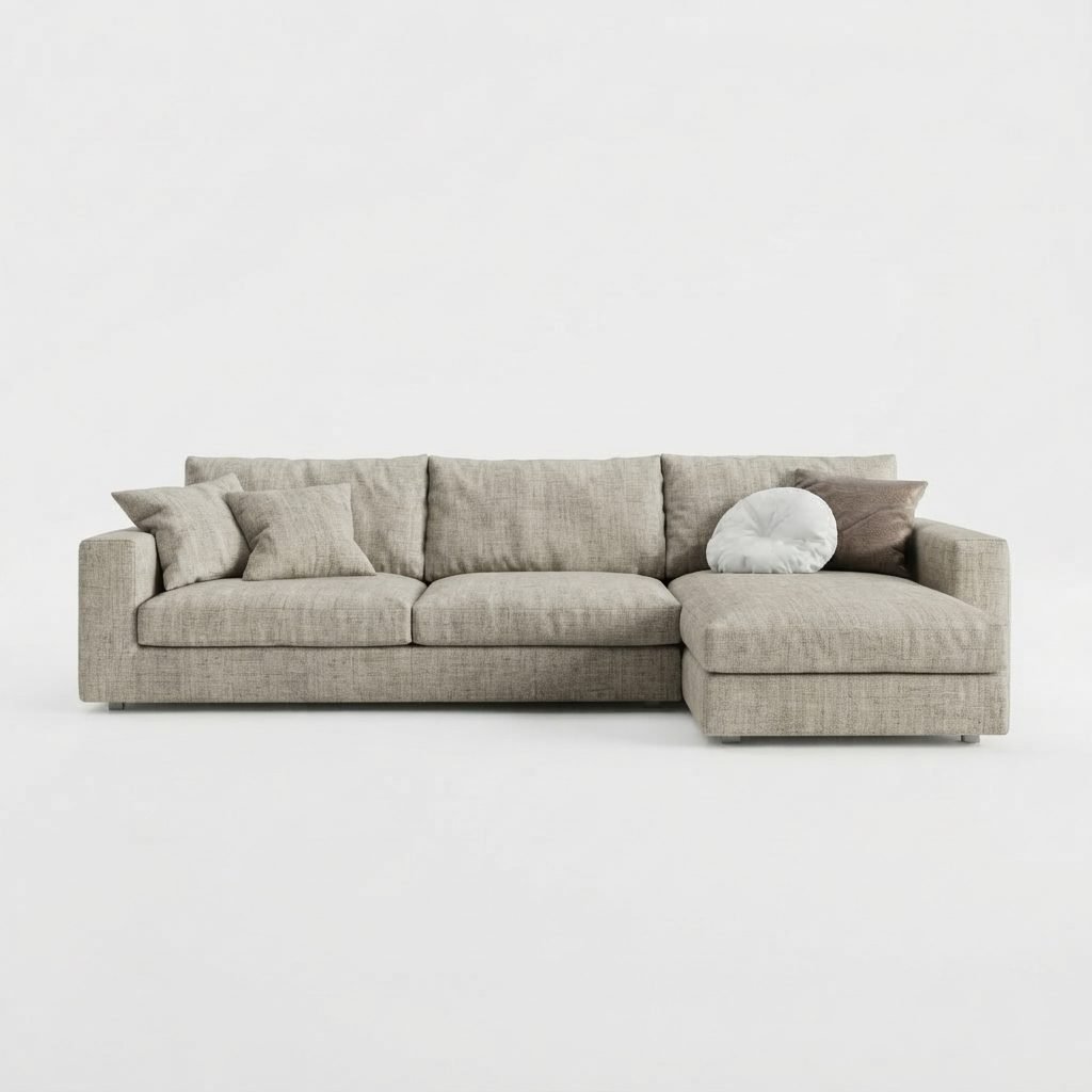 Estofado PL1087 com chaise quadrada em tecido bege claro, almofadas decorativas e pés de madeira, vista frontal em fundo branco.