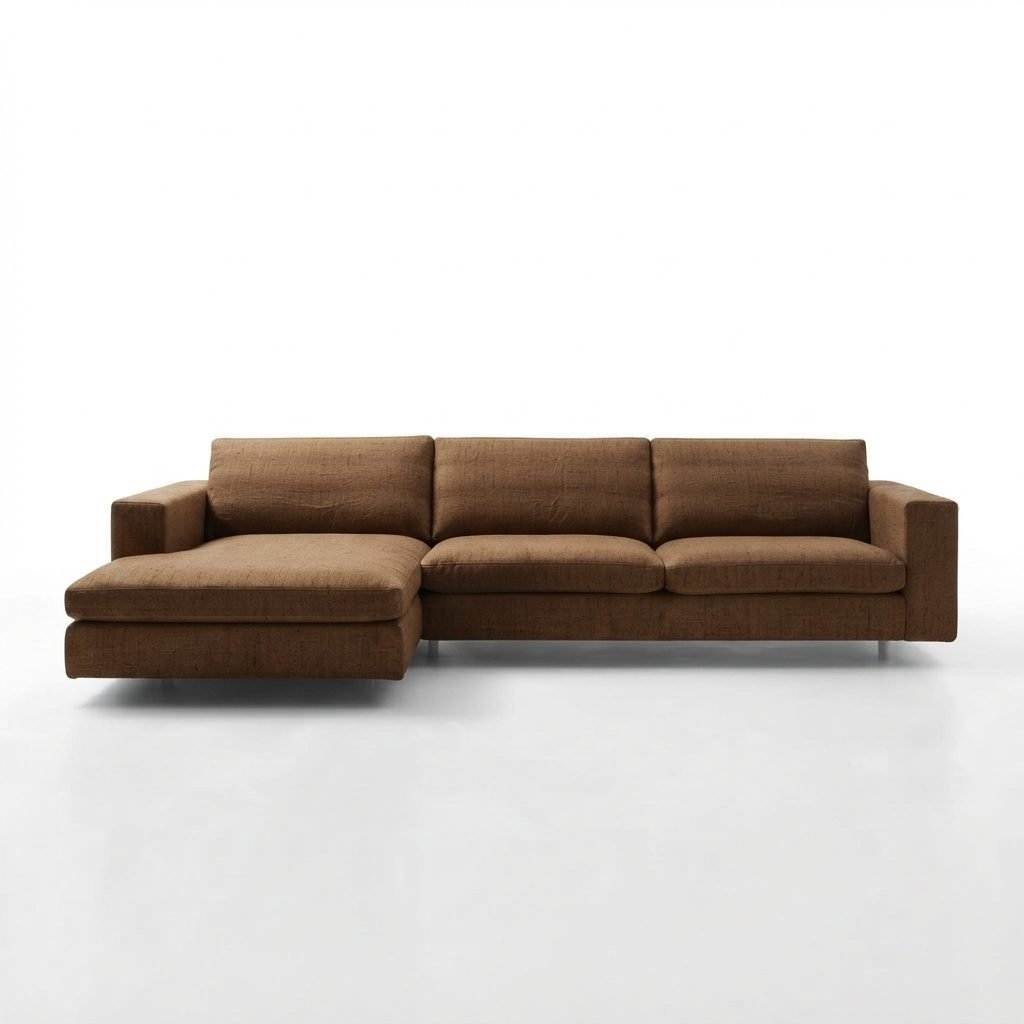 Estofado PL 1089 com chaise em tecido marrom trançado, pés de metal, fotografado de frente em fundo branco.